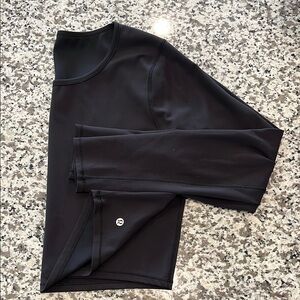 Lululemon Wundertrain Cropped Long Sleeved Shirt in Black Size 14